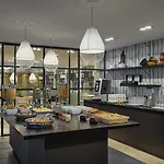 Hotel Element