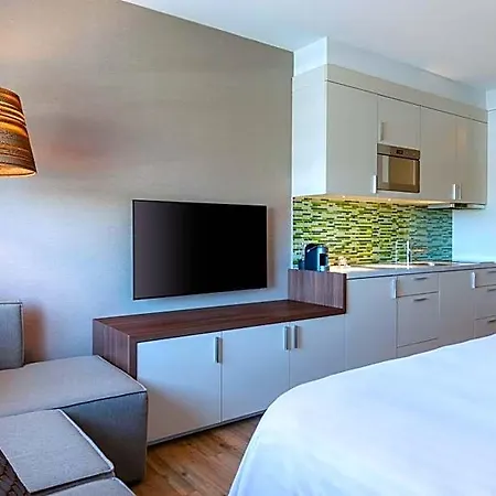 Element By Marriott Hotel 4*