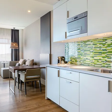 Element By Marriott 4*
