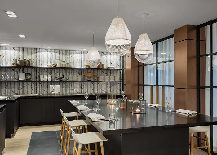 Element 阿姆斯特丹